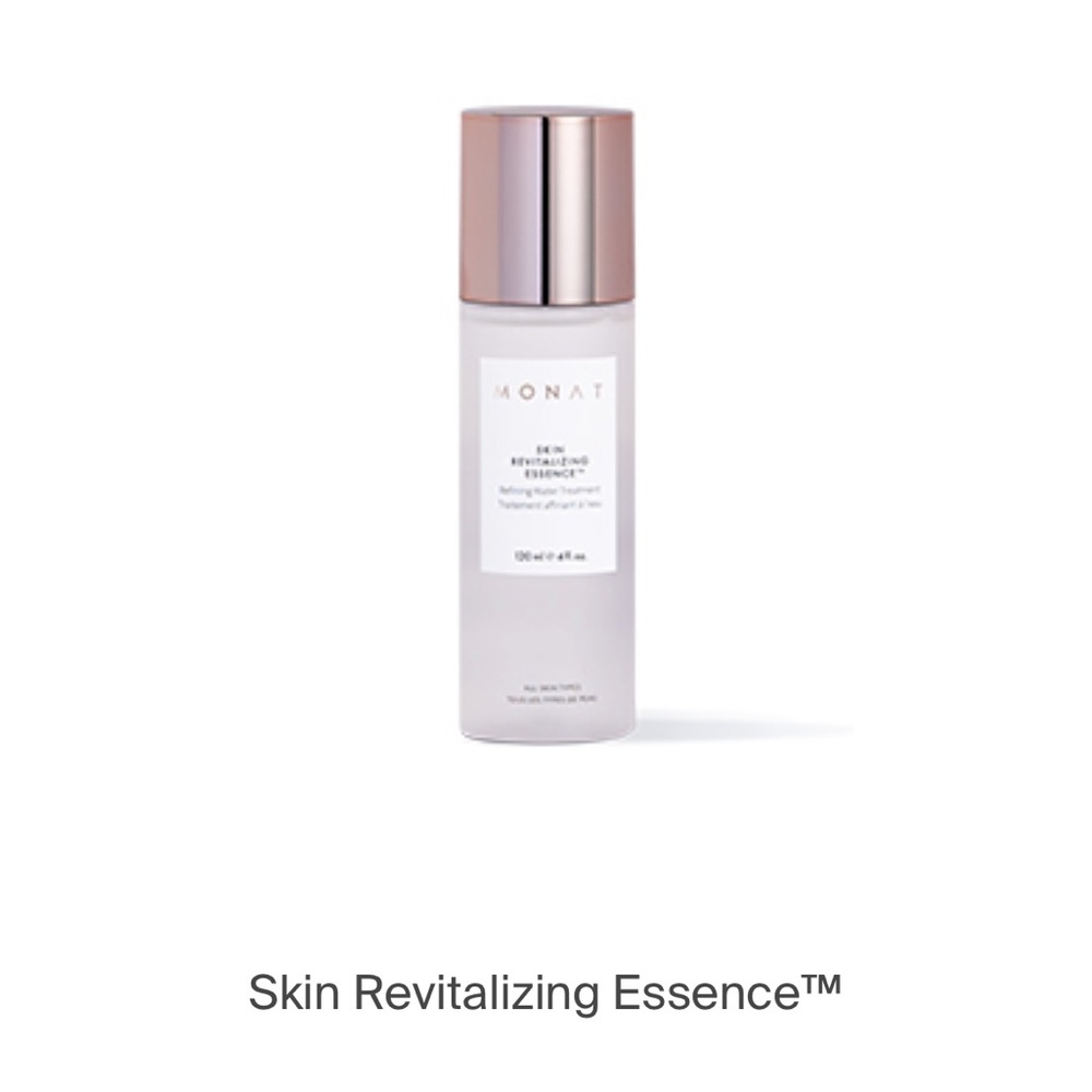 Monat skin revitalizing essence
